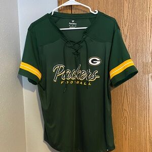 Fanatics Green and Gold Packers Football Tee, in very good condition.